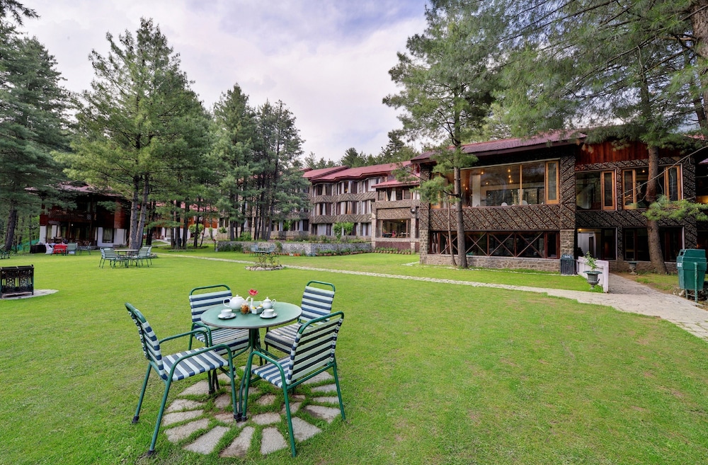 Welcomhotel by ITC Hotels, Pine N Peak, Pahalgam 41/50