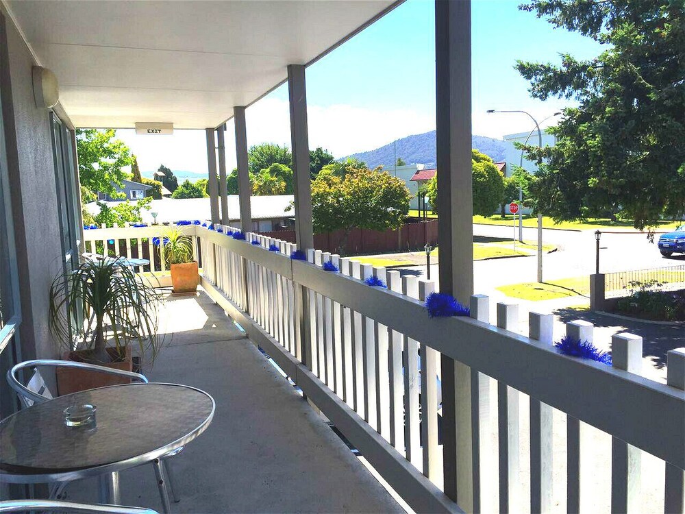 Accolade Lodge Motel 3/40