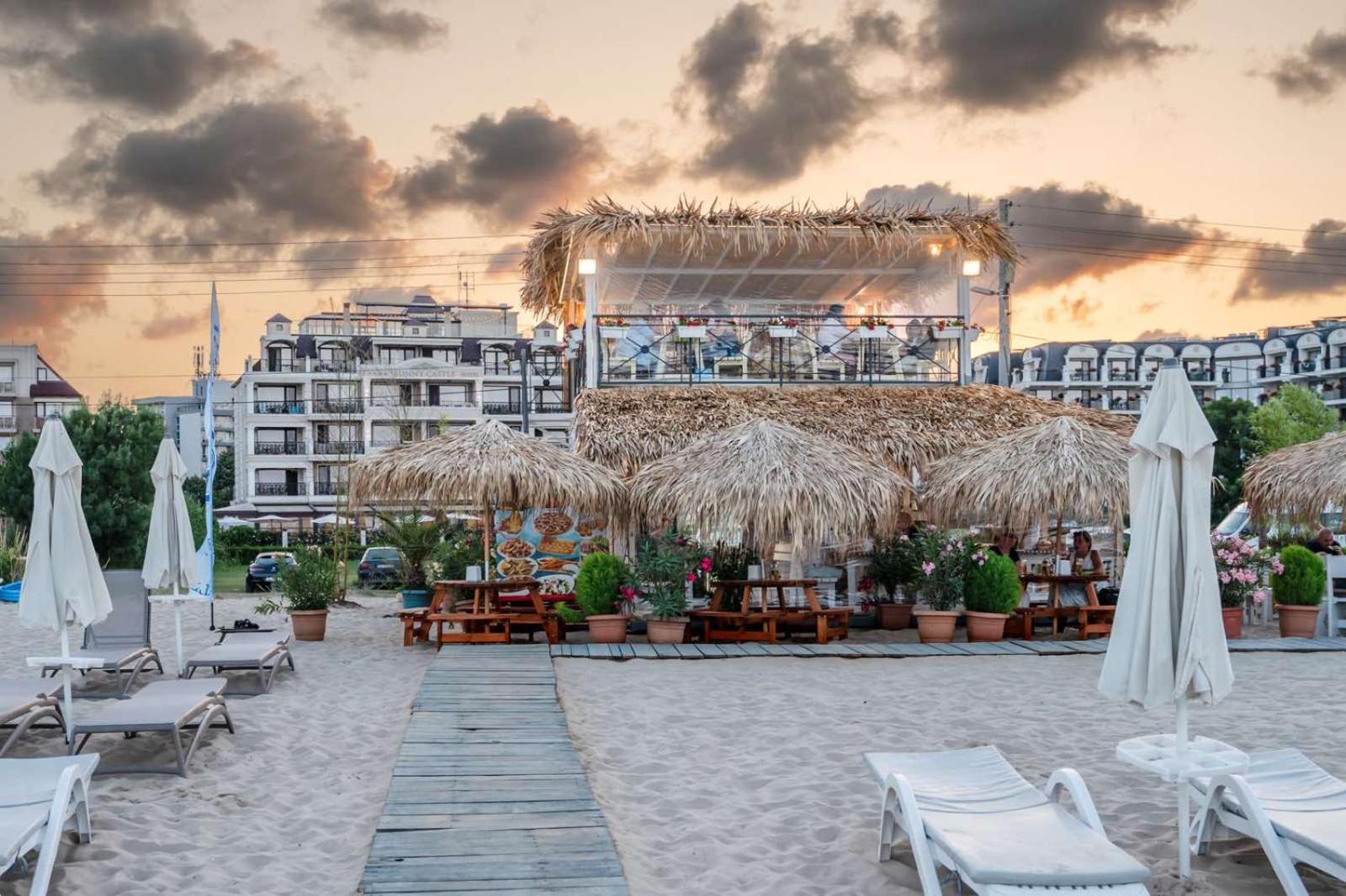 Aquamarine Hotel 42/49