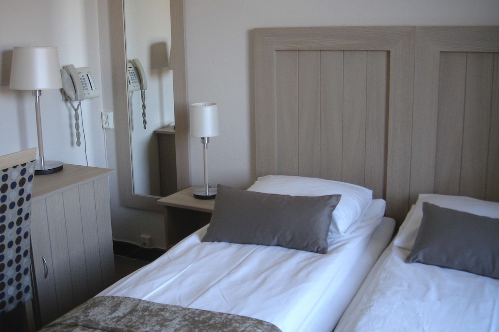 غرفة قياسية بسريرين منفصلين، Scandic Fauske Hotel 5/9