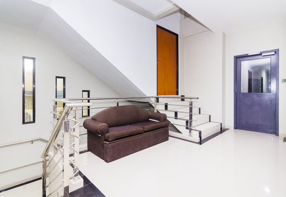 Oyo 1867 Kara Guest House 36/43