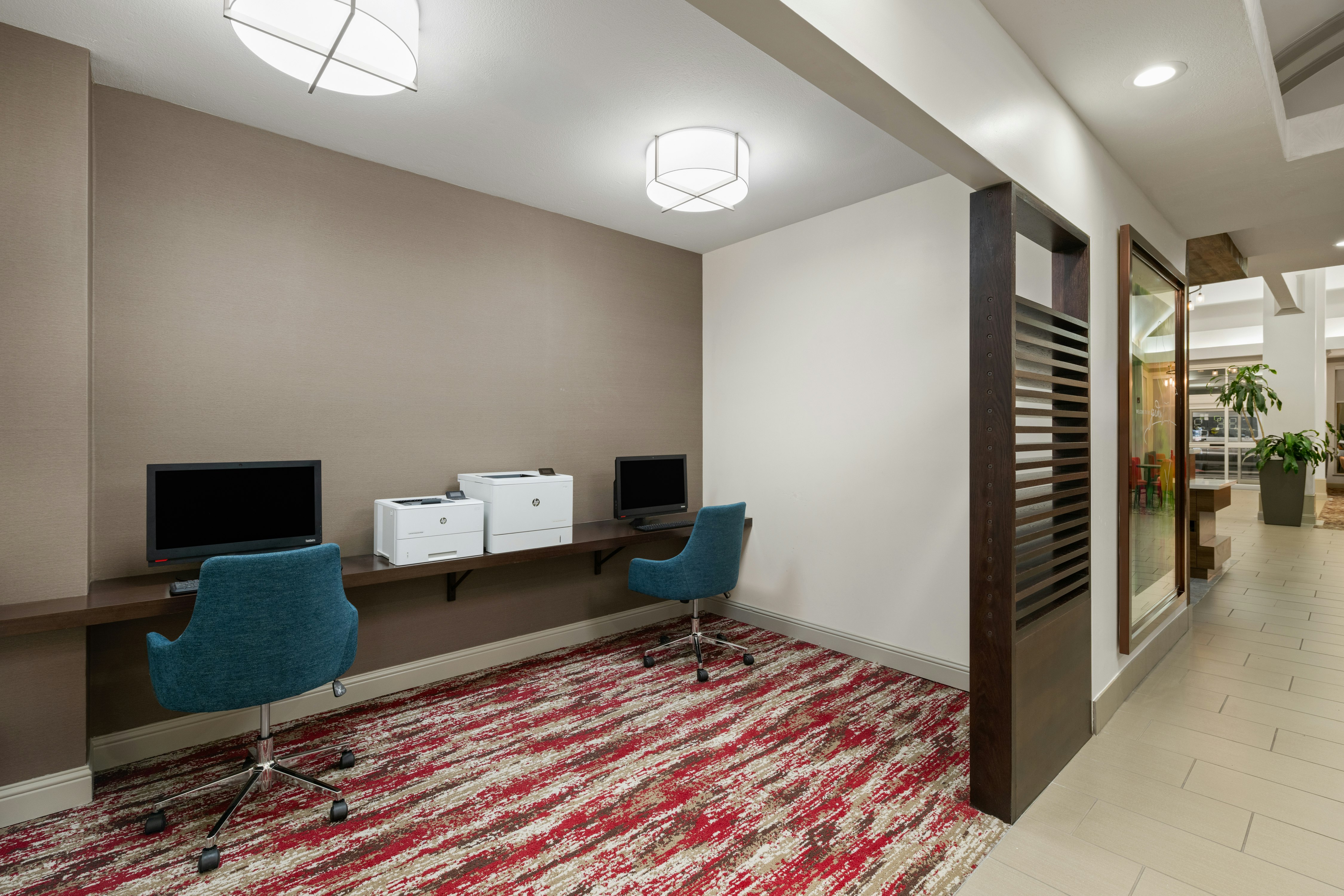 Hilton Garden Inn Portland Airport, OR 26/32