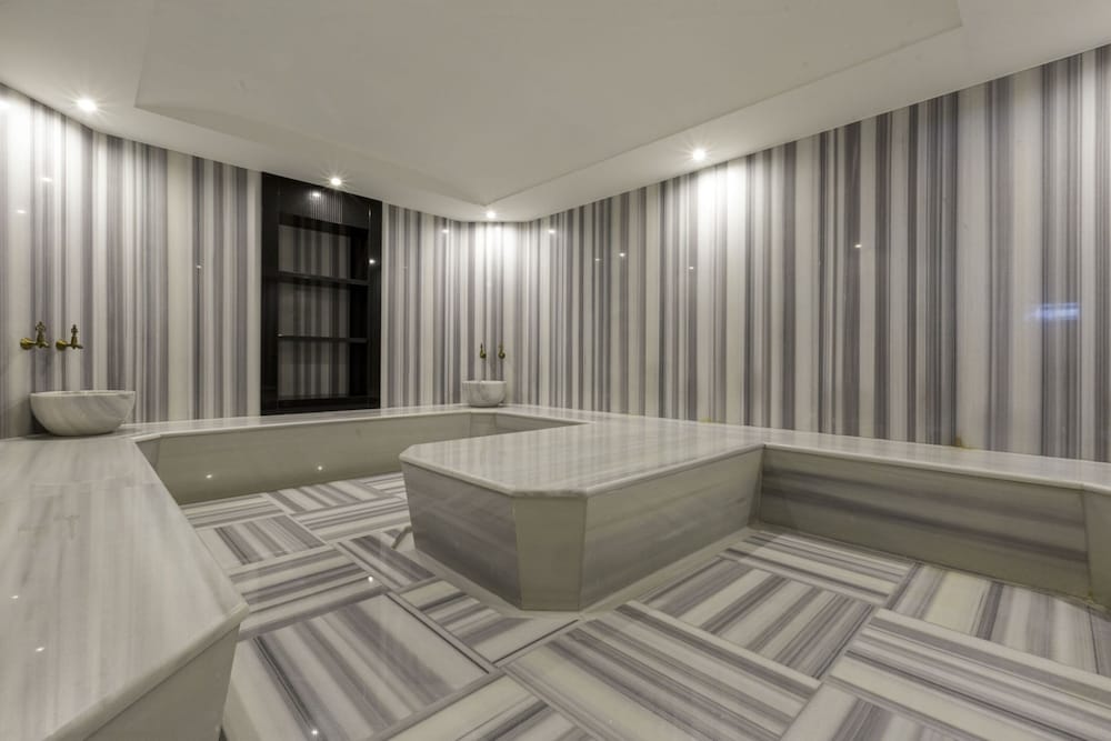 Ramada Encore by Wyndham Istanbul Sisli 29/55