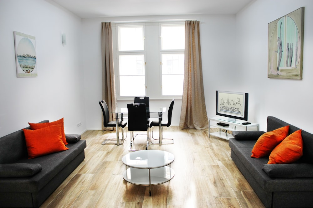 Govienna Luxury Oldtown Apartments 13/24