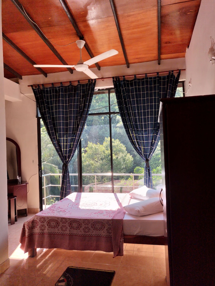 Kandy View Hotel 31/56