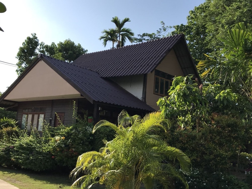 Baan Suan Rim Klong 3/63