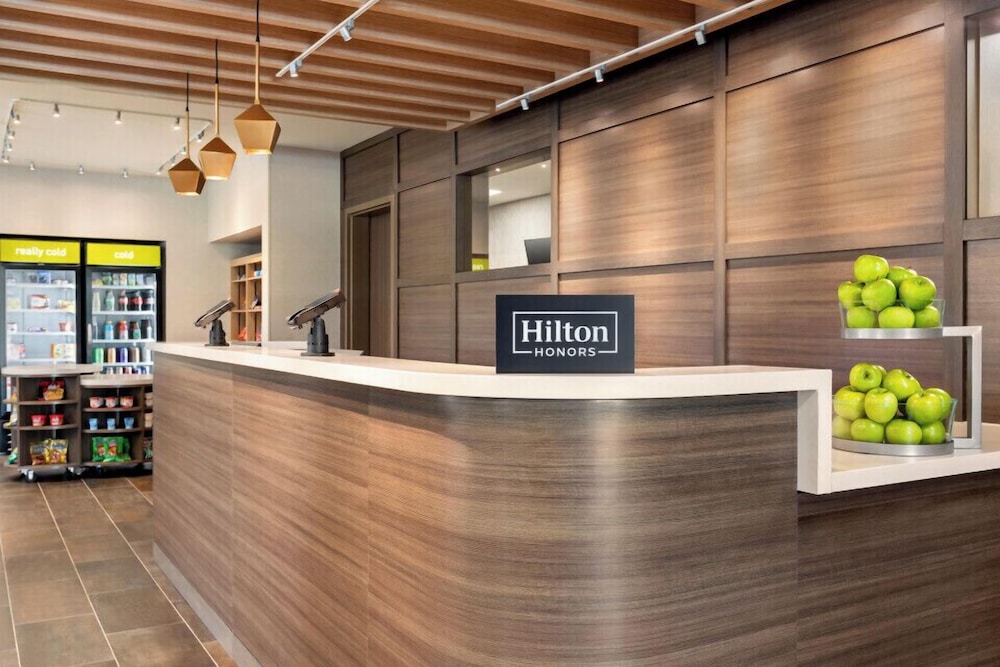 Lobby at Home2 Suites by Hilton Cheyenne, CHEYENNE - WY