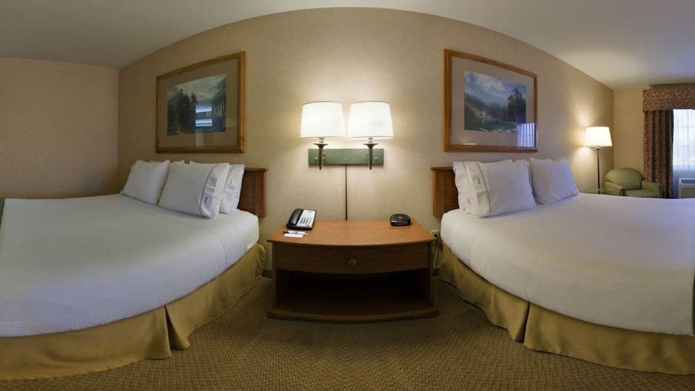 Holiday Inn Express Hotel Suites Bishop 22/75