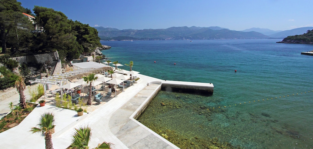 Kalamota Beach House 51/68