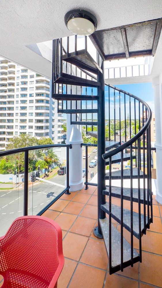 Aegean Mooloolaba 53/65