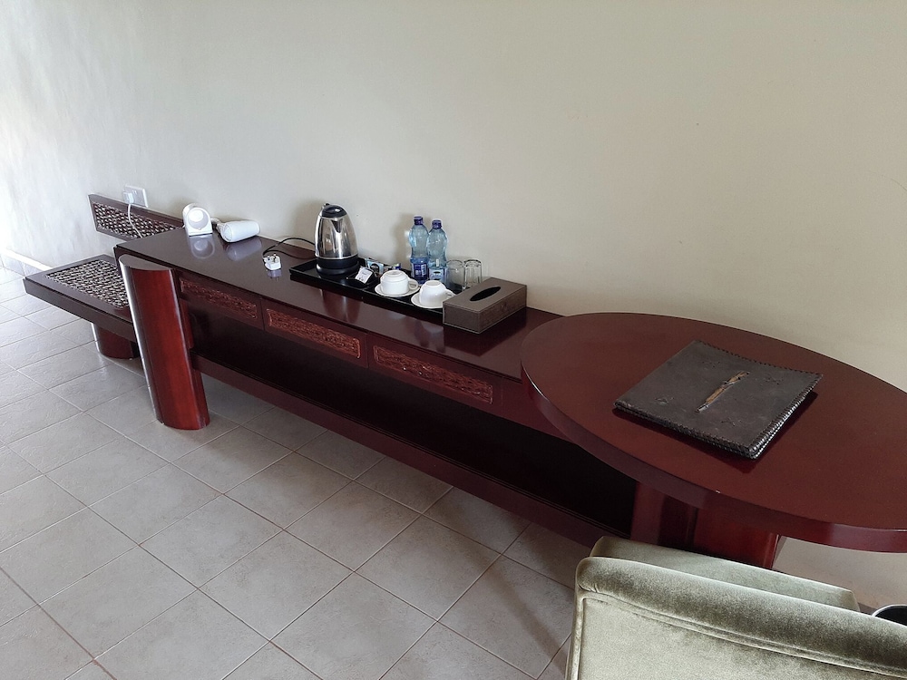 AA Lodge Amboseli 9/50