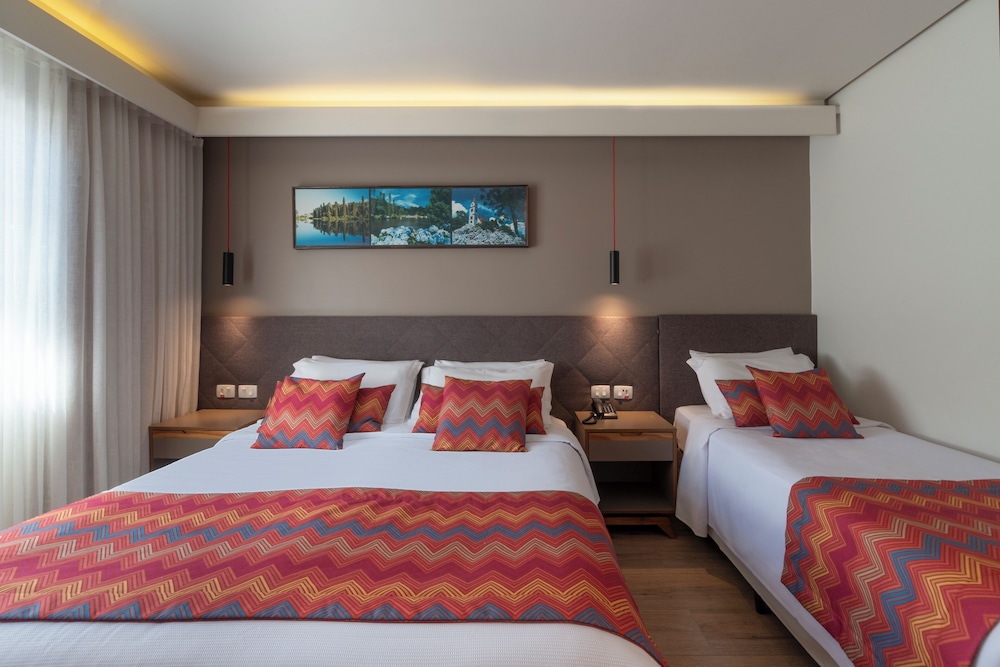 Laghetto Stilo Centro Hotel 12/50