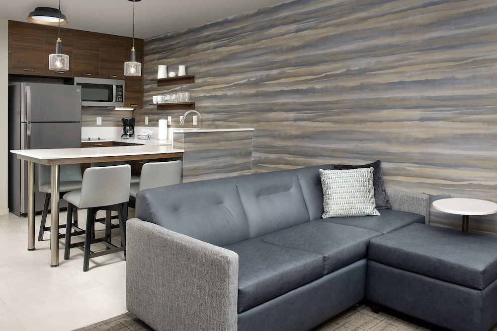 Residence Inn by Marriott Miami Northwest 30/42