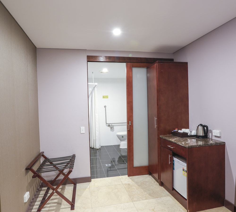 MEGABOOM CITY HOTEL 37/54