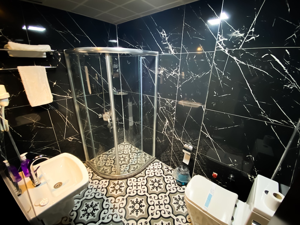 Omur Hotel 48/50
