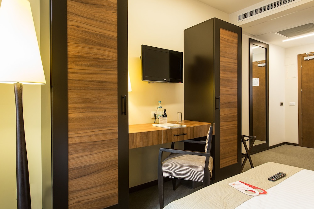 Europa Royale Bucharest Hotel 17/77