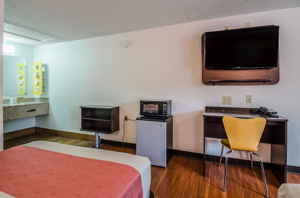 Motel6 Troutville, VA 45/54