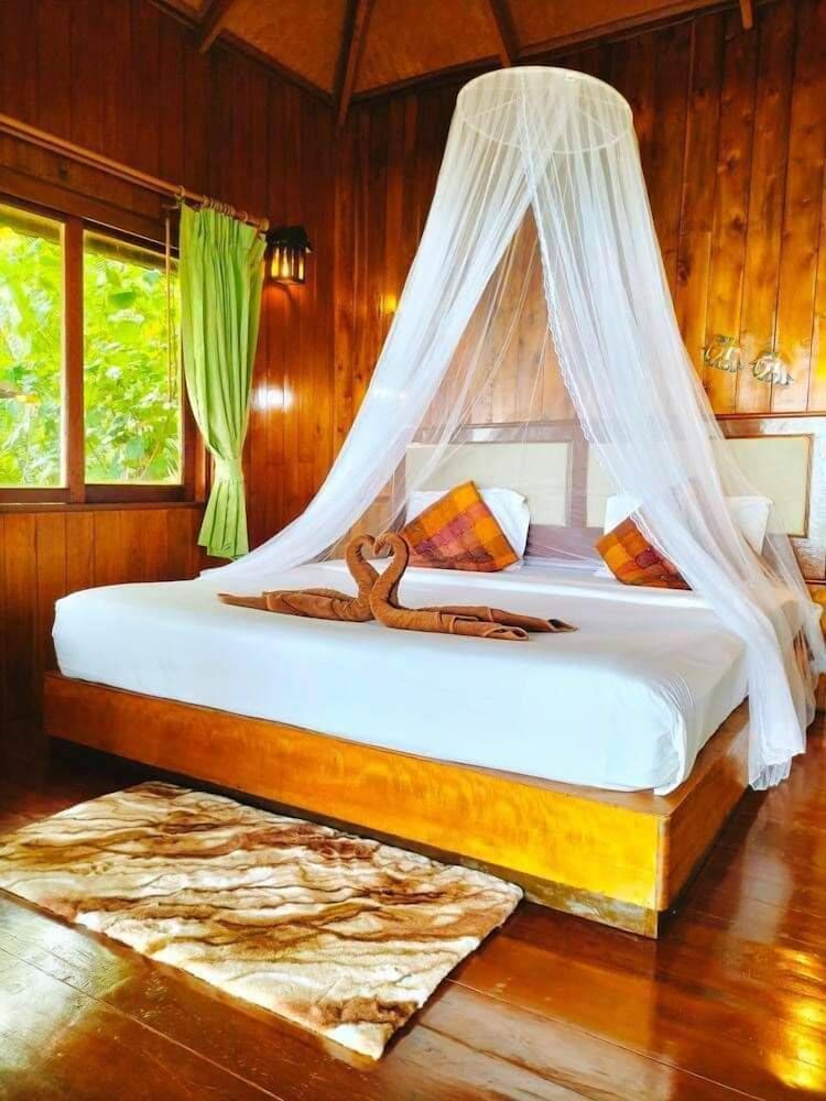 Kradan Beach Resort 9/48