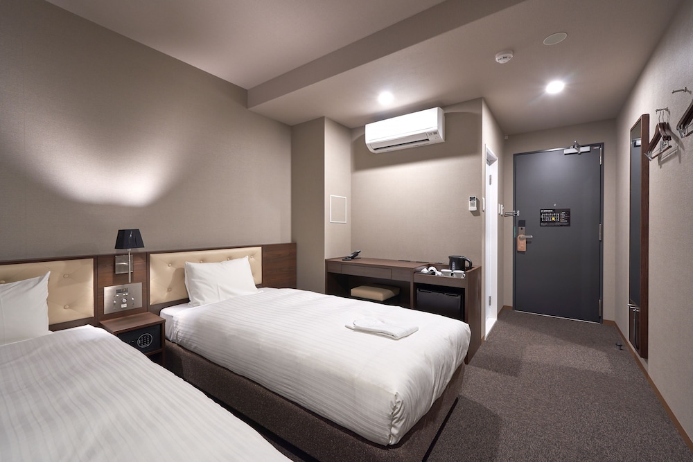 Room, Single, Twin Beds