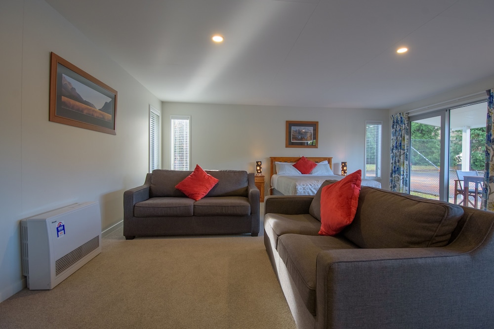 Willowbrook Country Apartments 50/71