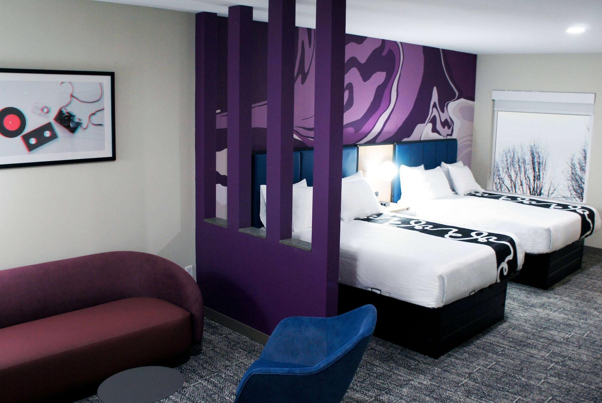 La Quinta Inn & Suites by Wyndham Memphis East 24/35