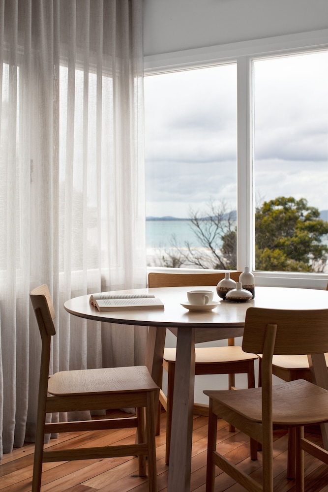 Piermont Retreat Swansea 43/55