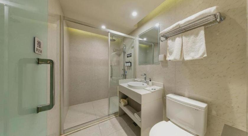 Metropolo Jinjiang Hotel (Shenyang Country Garden, Datonghu Metro Station) 52/54