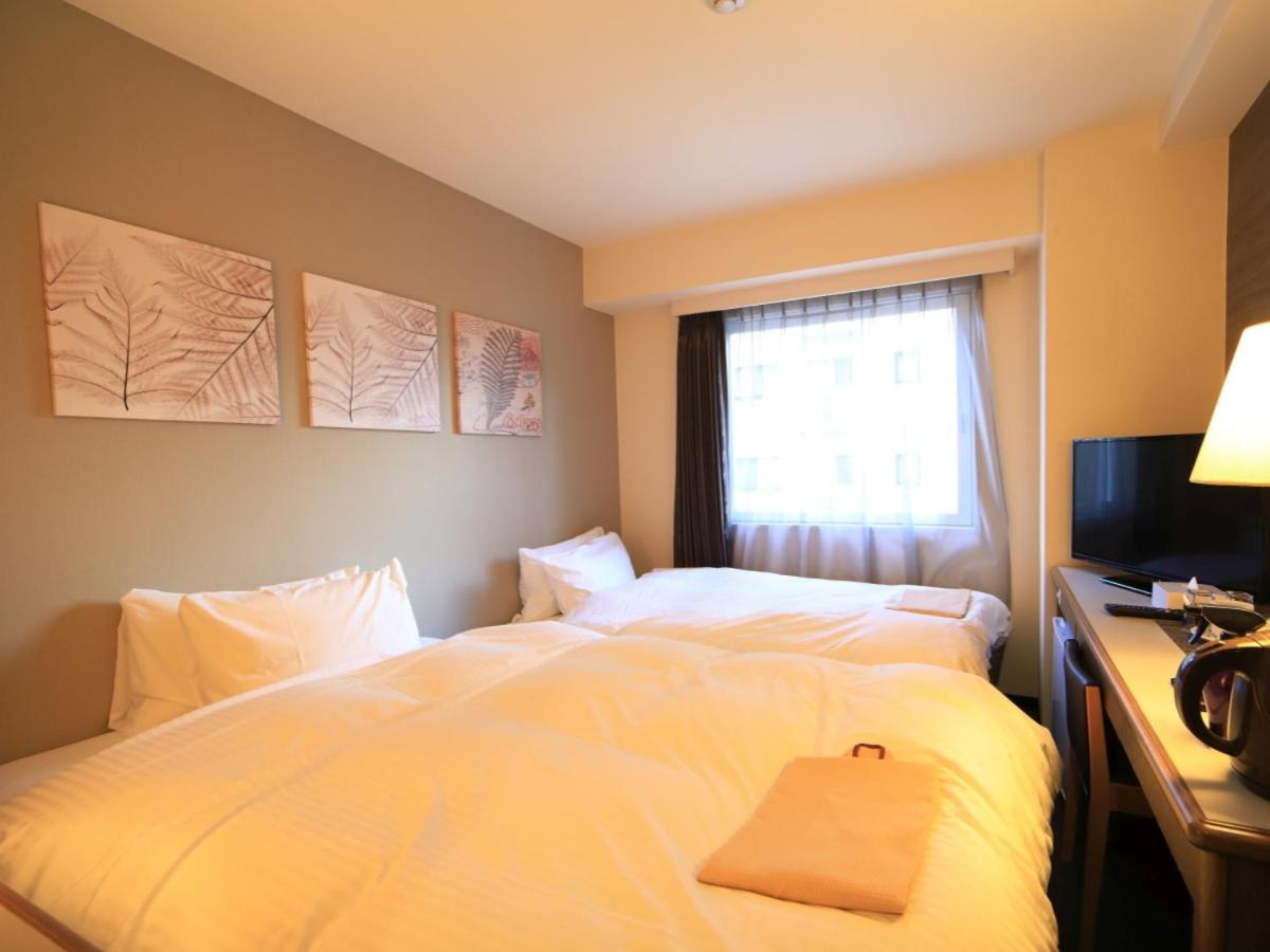 Compact, Twin Beds