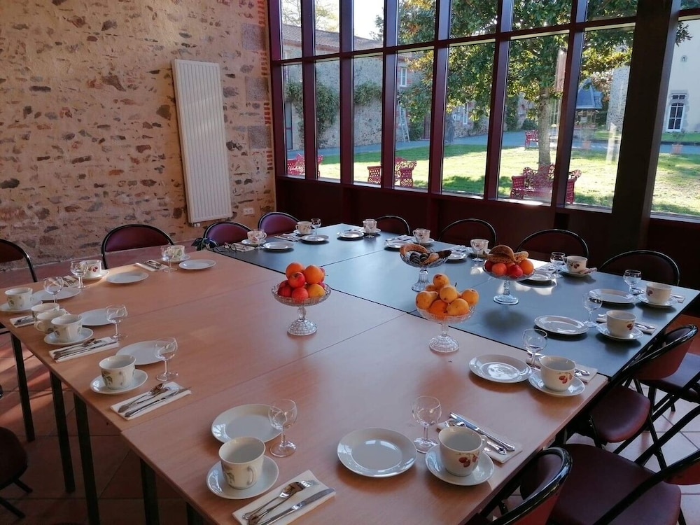 Relais Du Silence Chateau De La Richerie 34/50