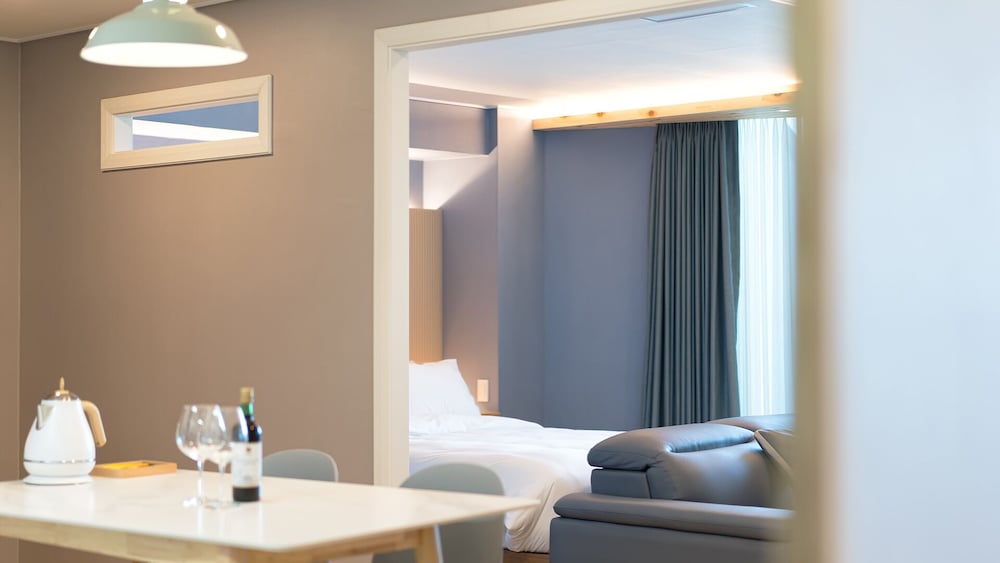 Ocean Terra Resort 48/50