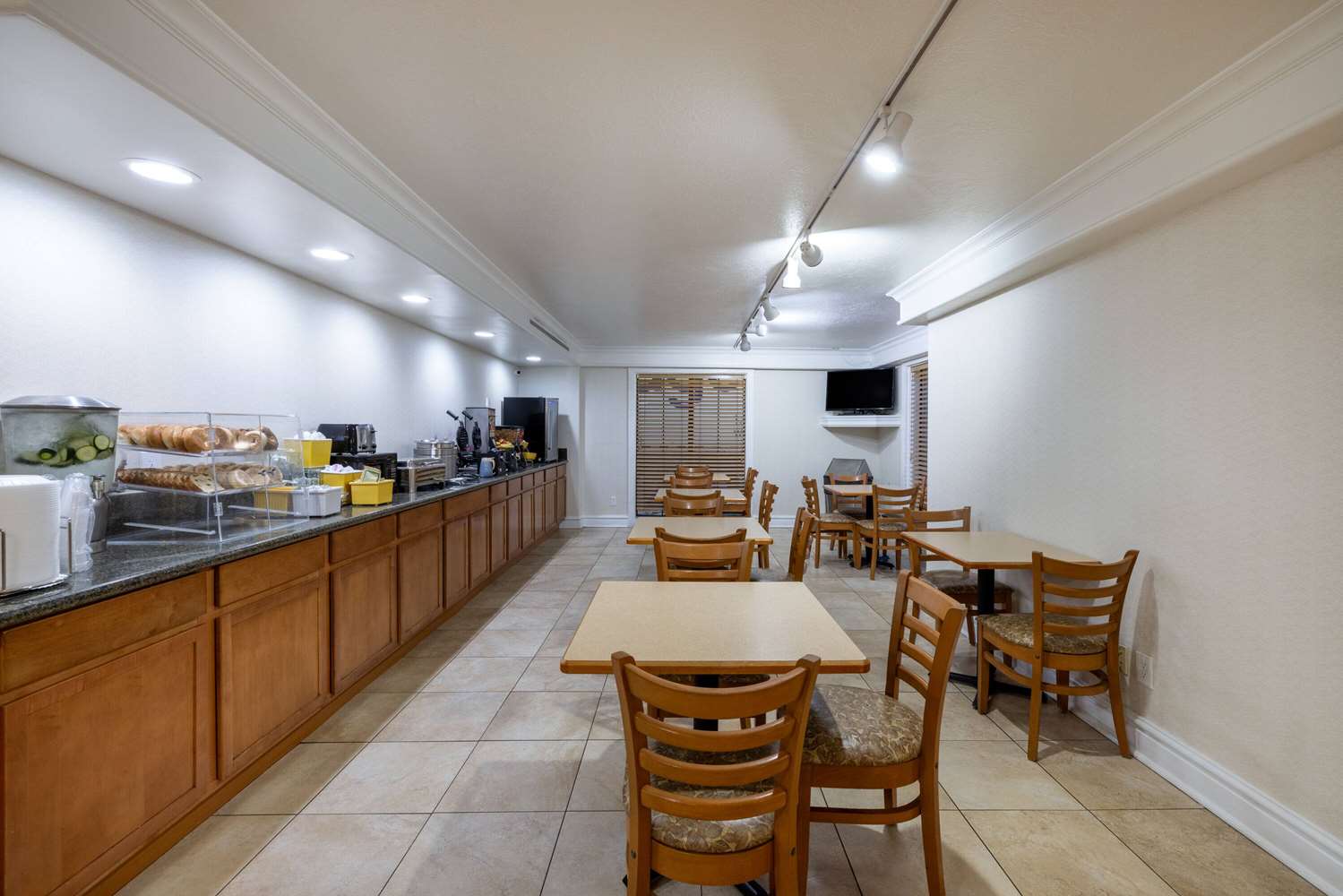 Days Inn By Wyndham Casper 32/47