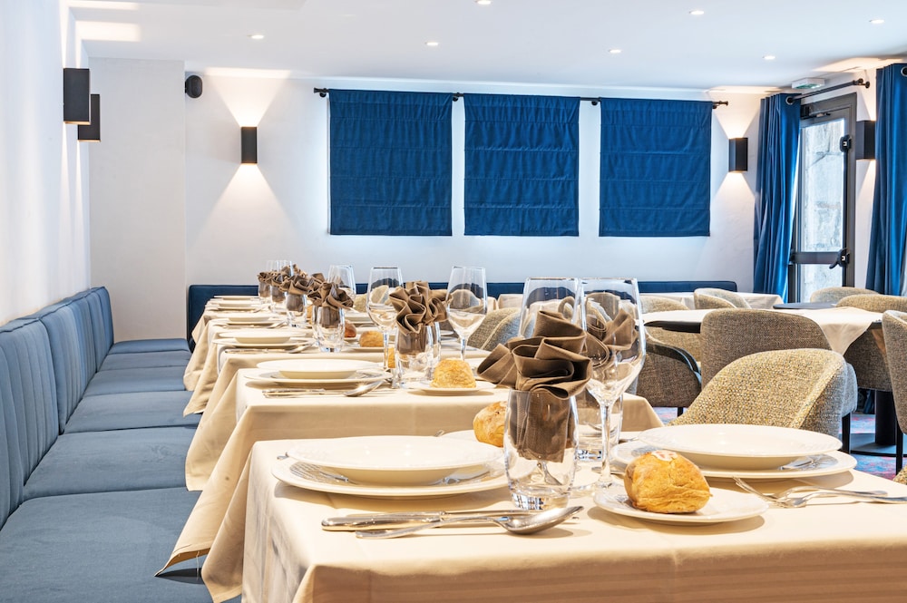 Hotel Aigle du Montana 48/55