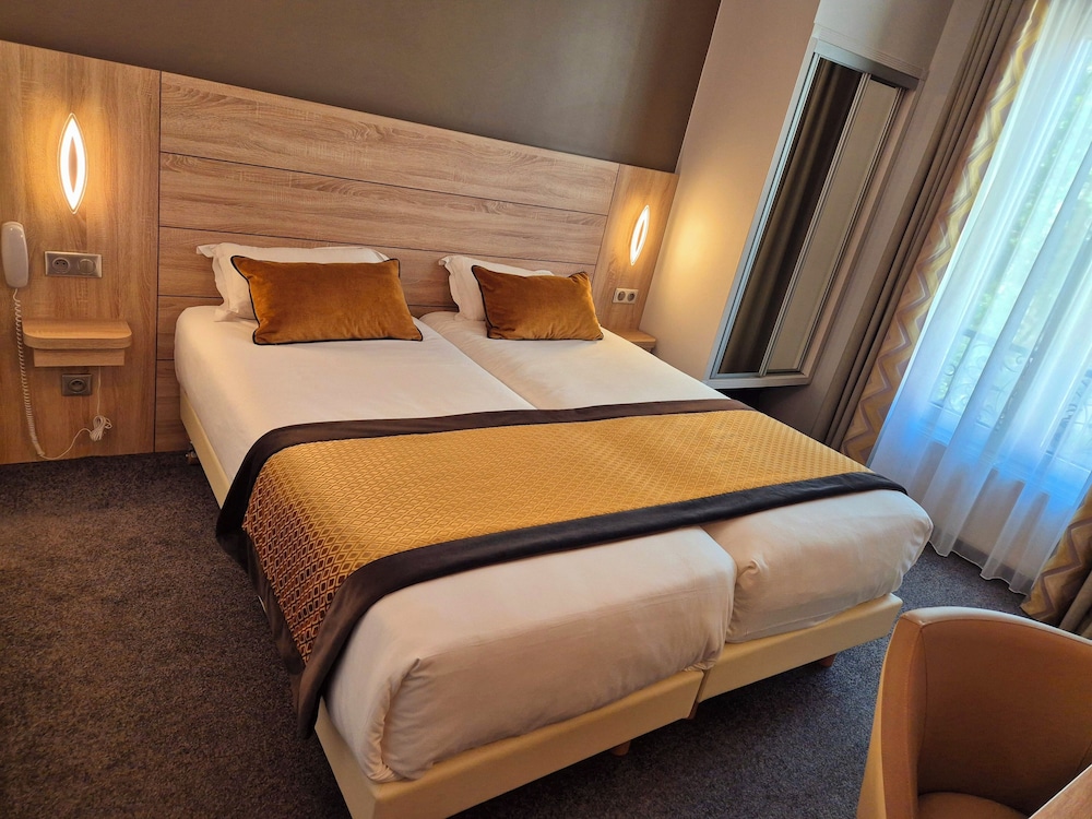 Hotel Champerret Elysees 29/70