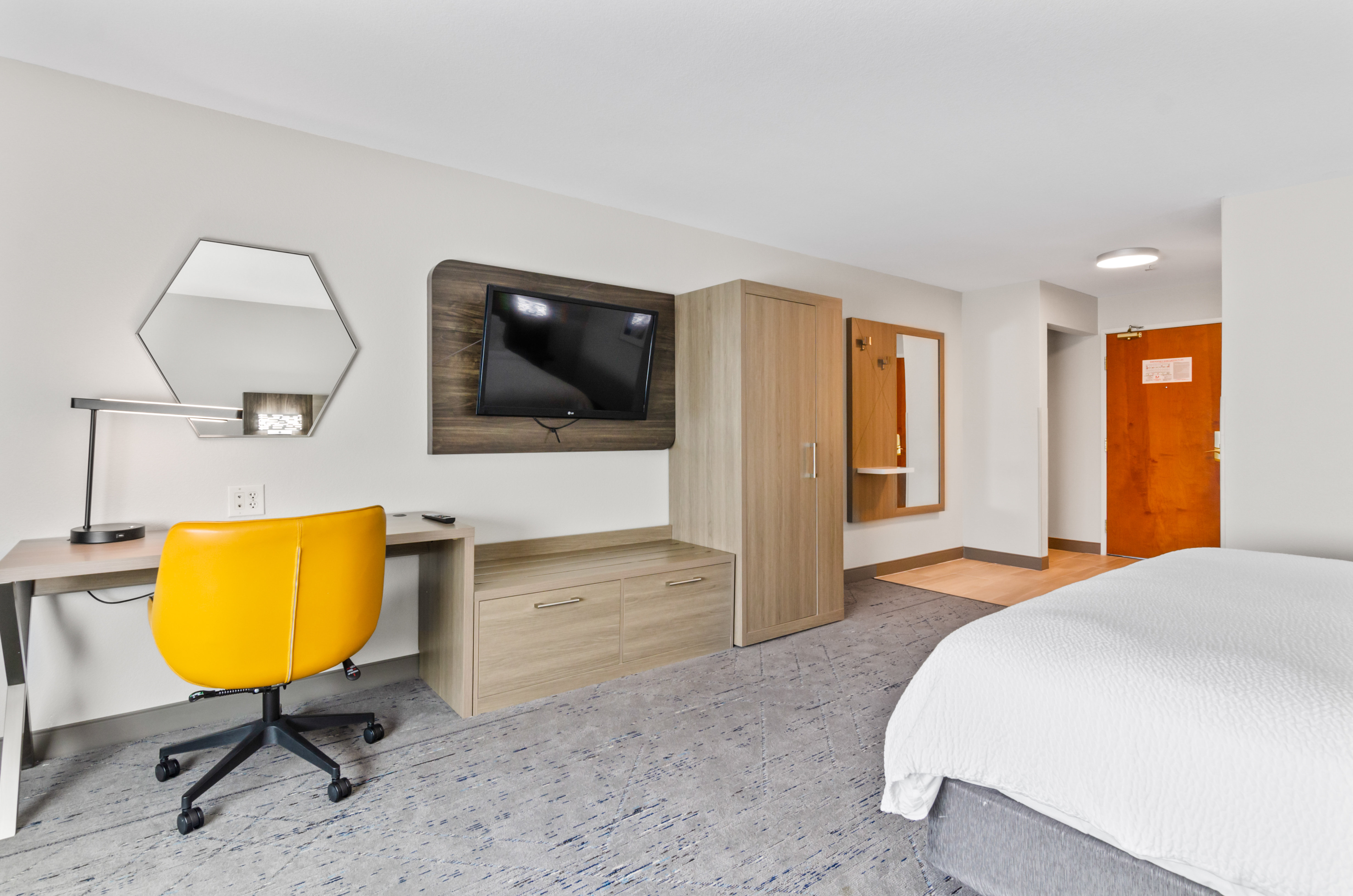 Holiday Inn Express Hotel And Suites Mount Airy 53/60