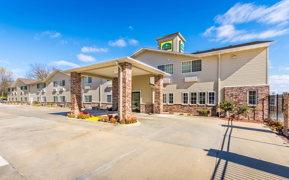 Wamego Inn And Suites 12/16