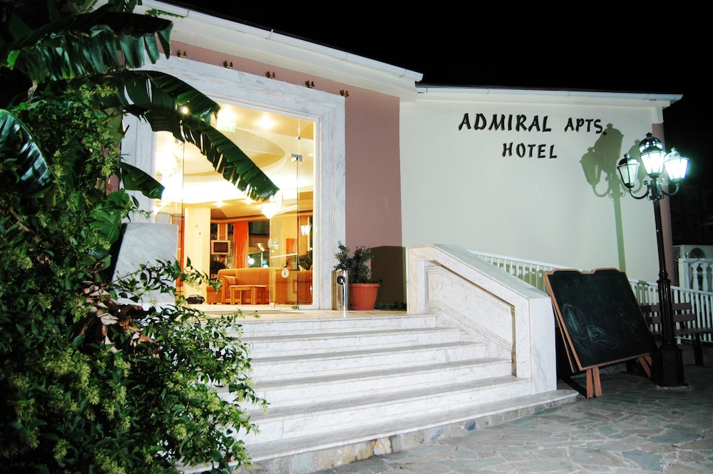 ADMIRAL HOTEL 写真1