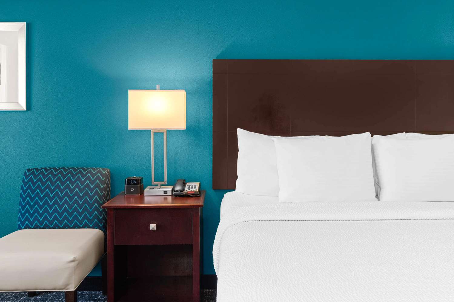 La Quinta Inn & Suites by Wyndham Portland NW 7/27