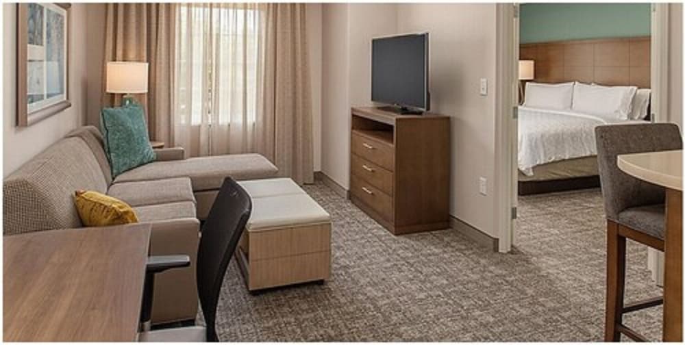 Staybridge Suites Hillsboro North 44/65