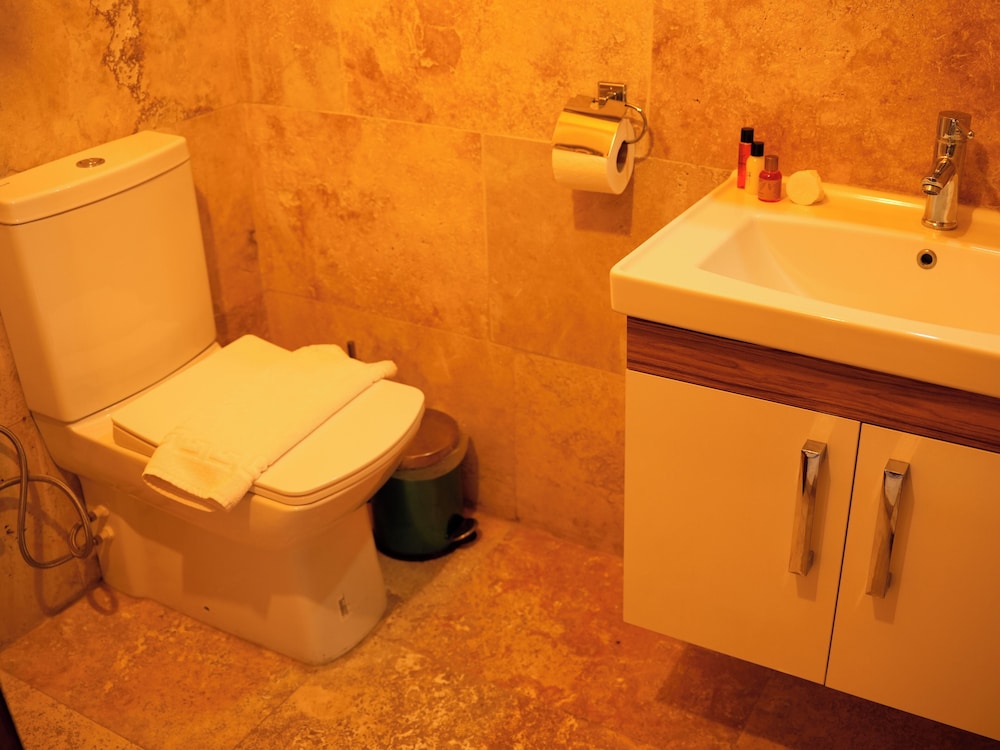 Calina Otel 24/50