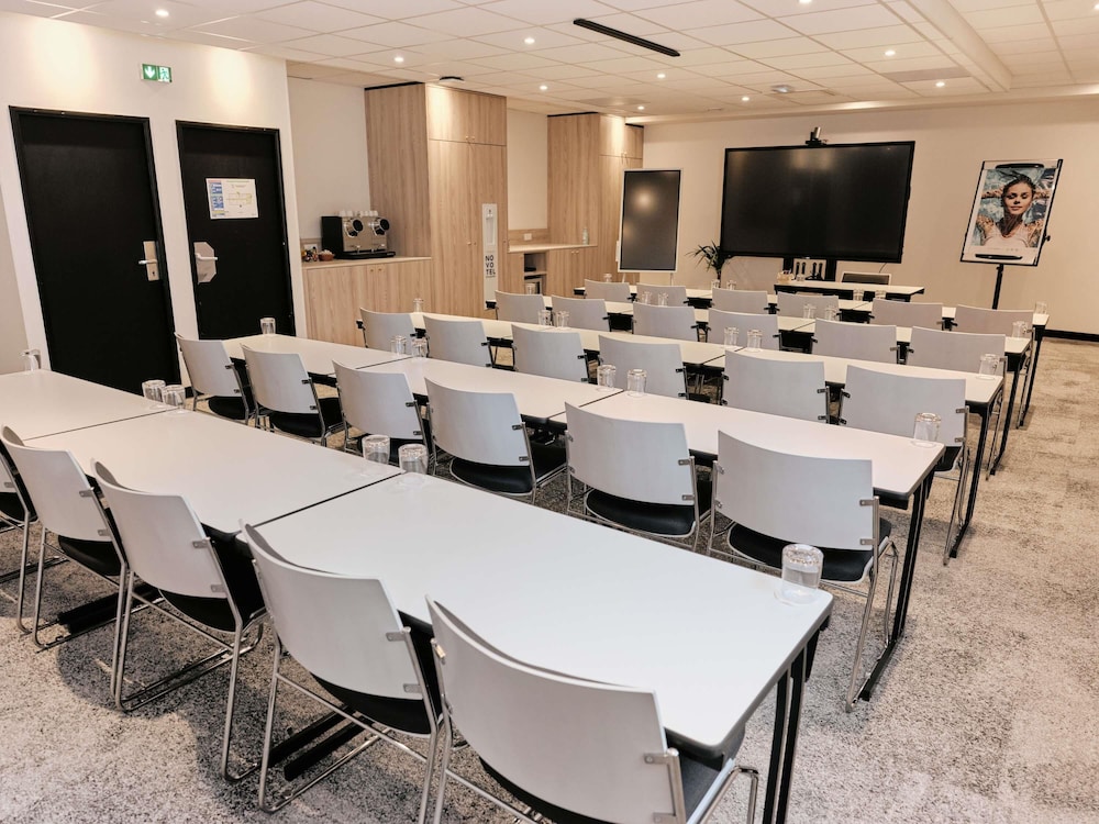 NOVOTEL MONTPELLIER 37/50
