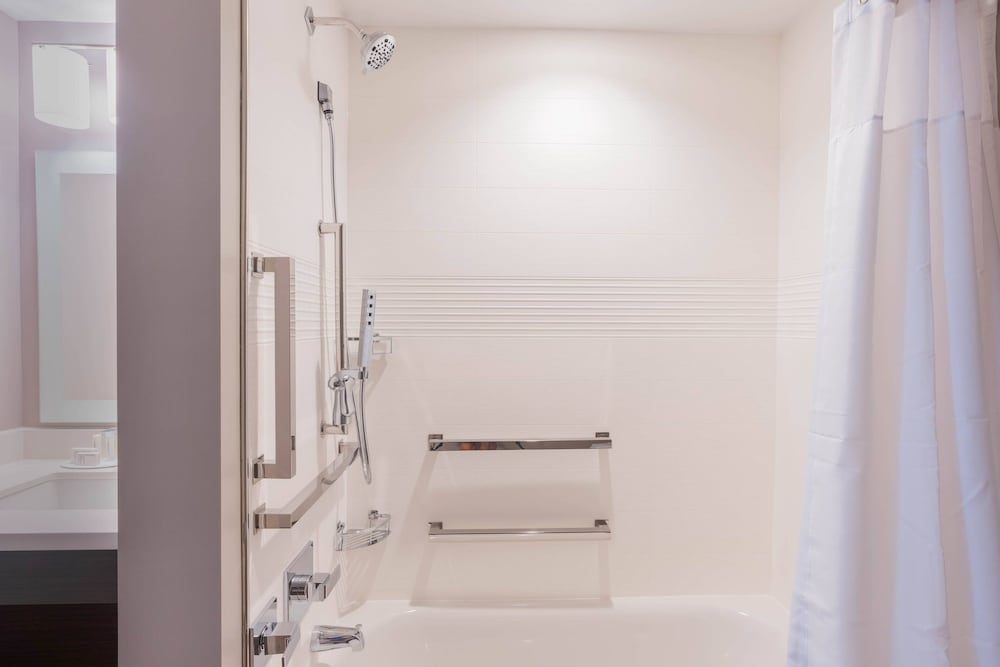 TownePlace Suites by Marriott Agoura Hills 14/50
