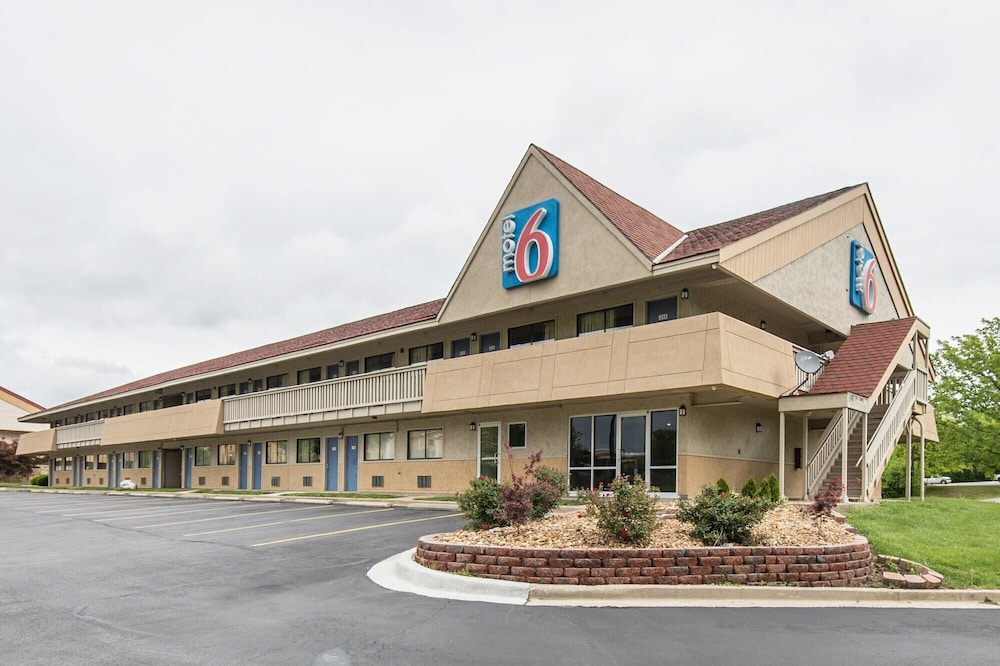 Motel6 Overland Park, KS