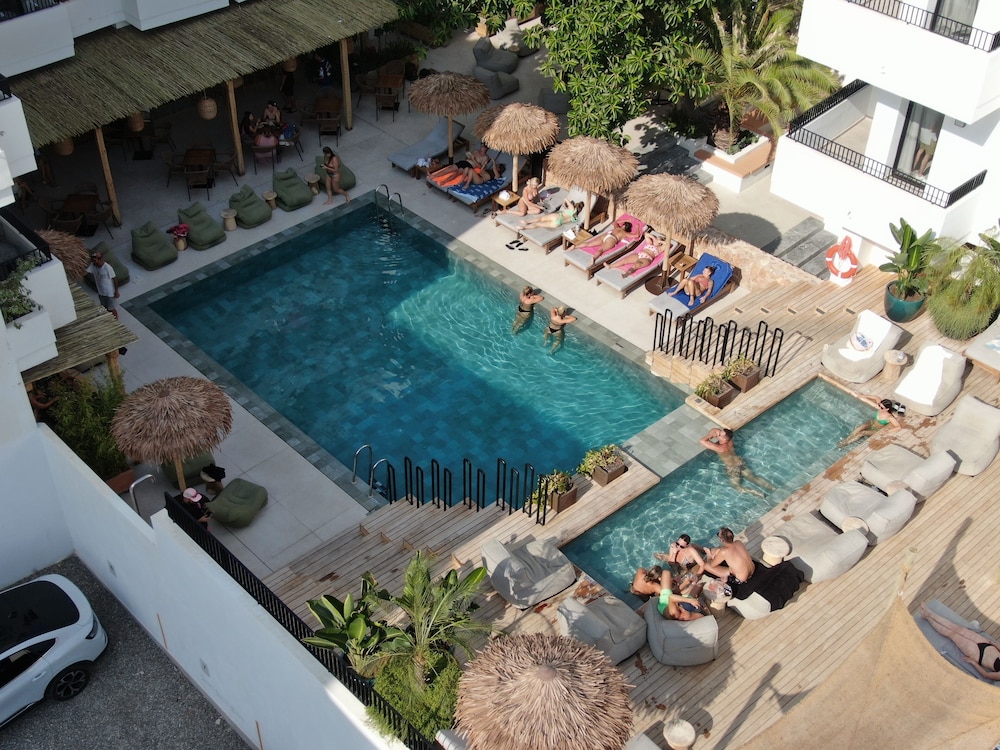 Casita Blanca Apartments - Adult Only 44/50