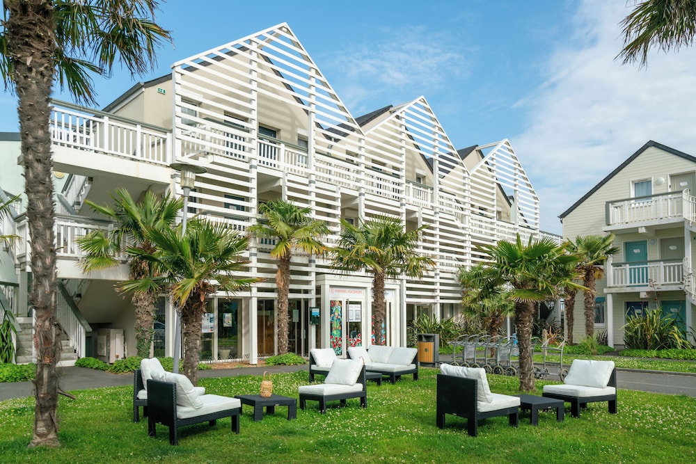 RESIDENCE PIERRE AND VACANCES LE CHANT DES OISEAUX 40/50