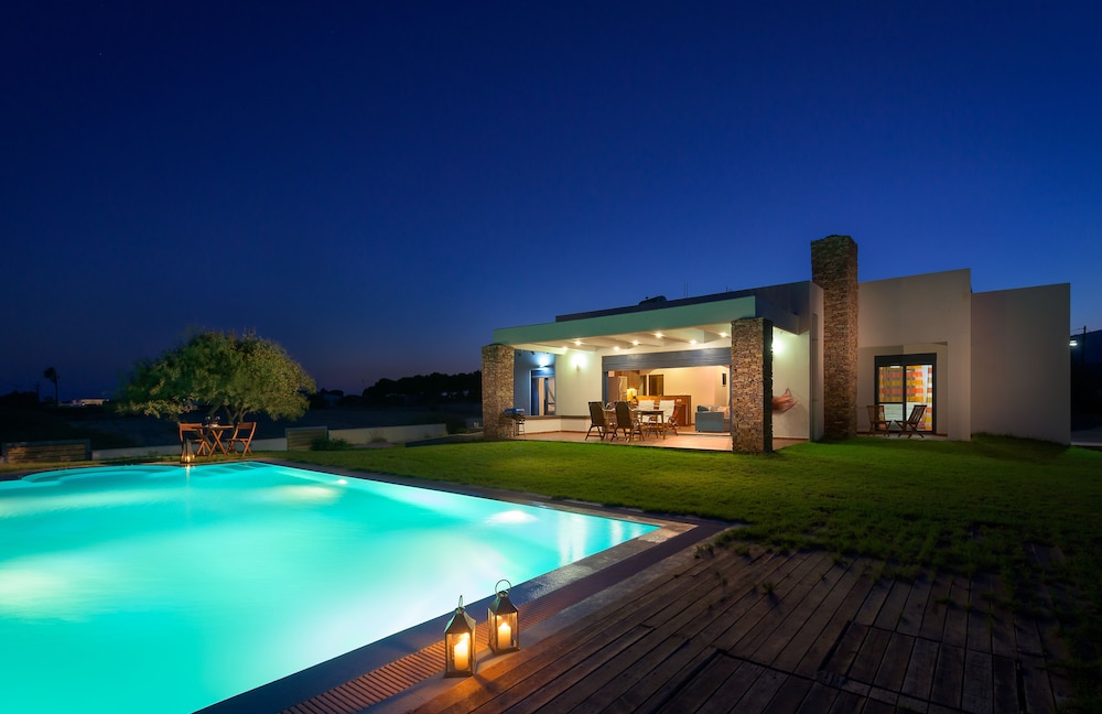 Cristelia豪华Sea Front And Pool别墅(Cristelia Luxury Sea Front And Pool Villa) 图片2