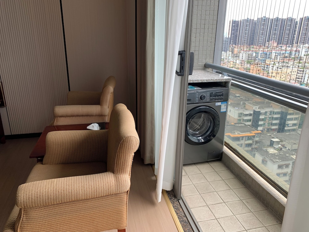 Yinfeng International Apartment 35/50