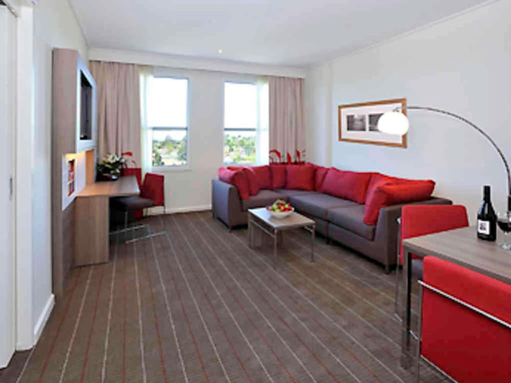 Novotel Melbourne Glen Waverley 30/50