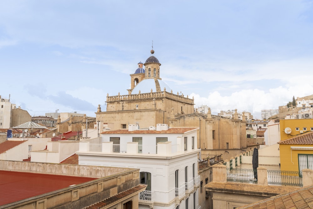 Tandem Portico Alicante Suites 28/35