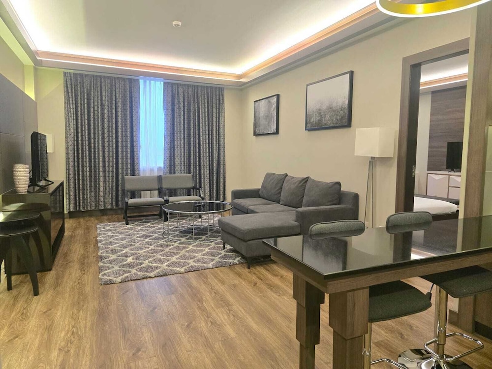 Savan Resorts 44/69
