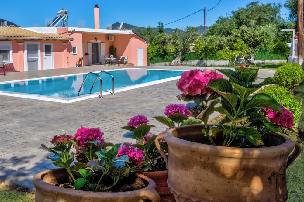 Villazia Exclusive Estate 21/27